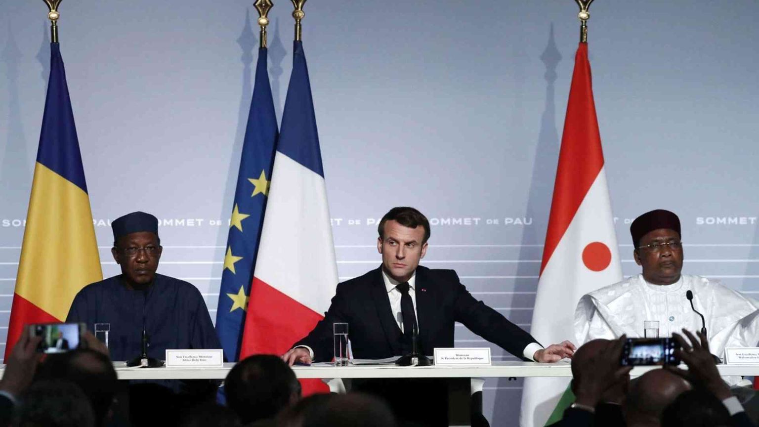 La Francia invia altri 220 soldati contro i jihadisti. Ma gli Usa si sfilano