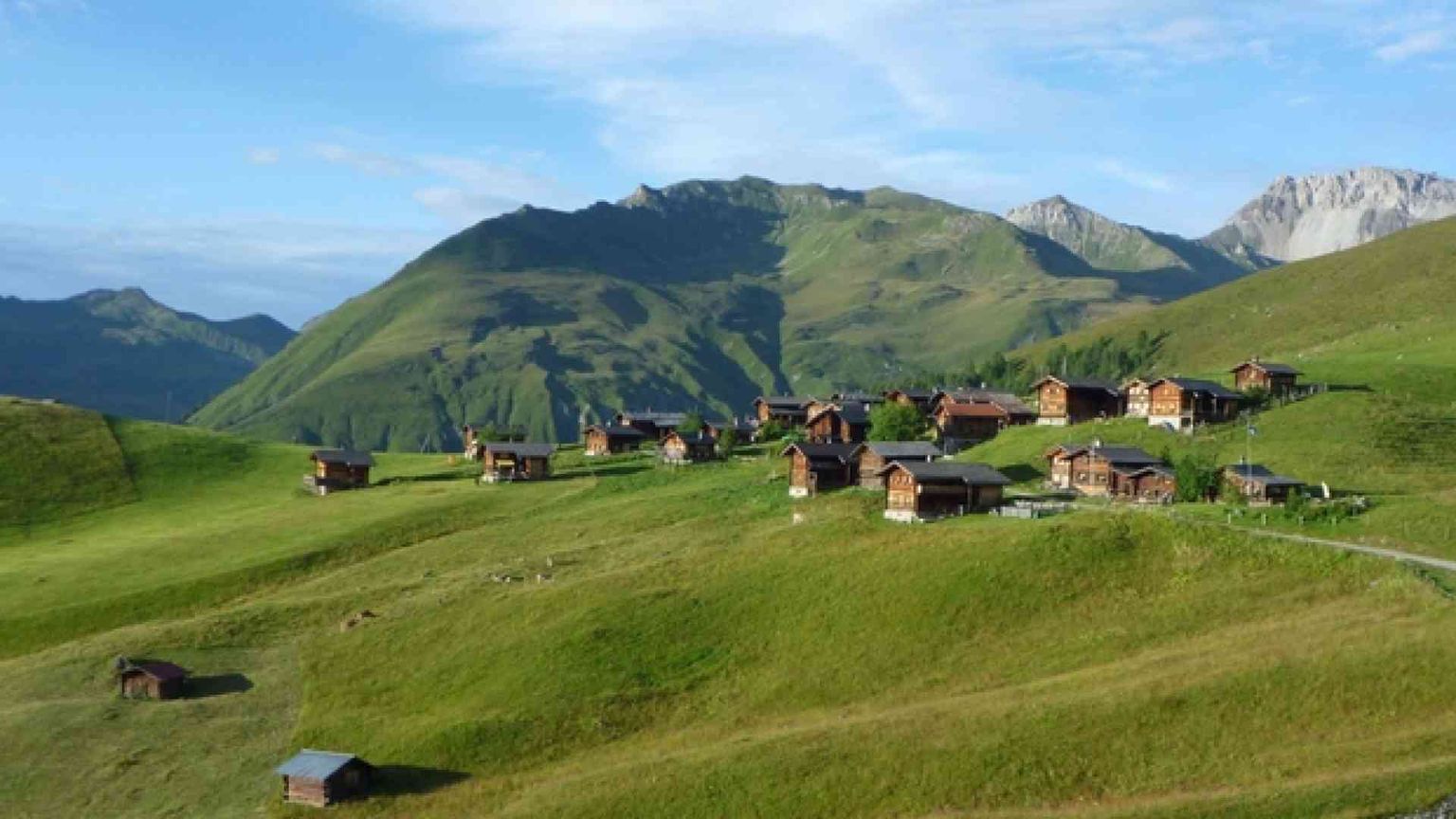 La bellezza controcorrente dei paesaggi alpini