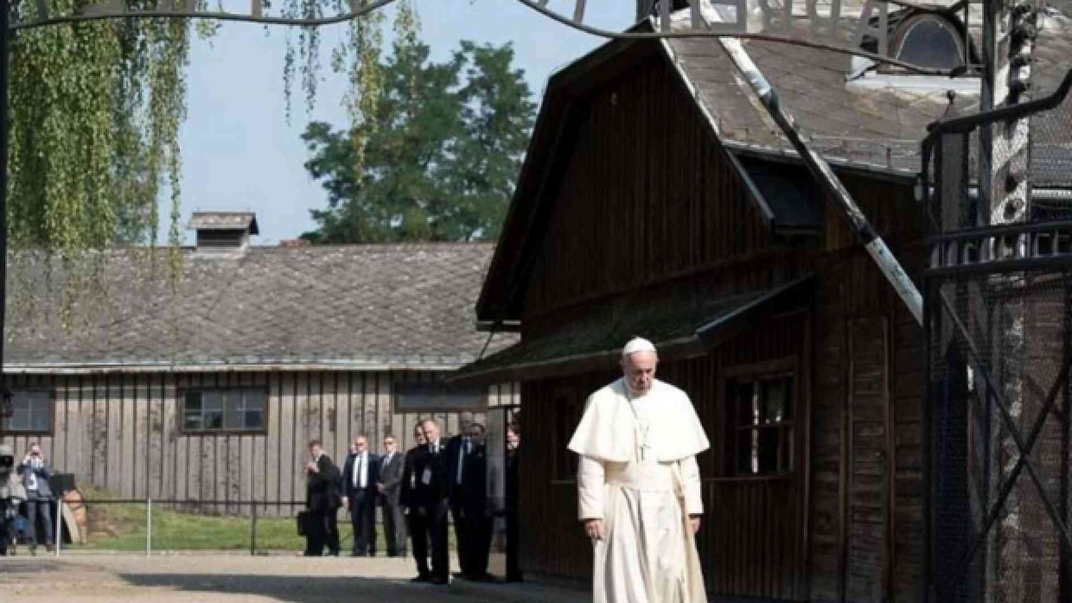 Il Papa al Centro Wiesenthal: se perdiamo la memoria annientiamo il futuro