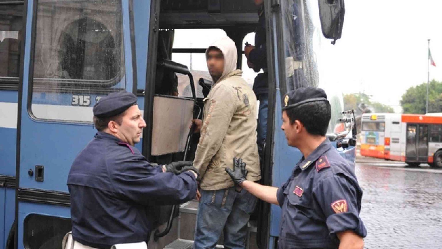 I Centri di rimpatrio migranti? Una bomba a orologeria