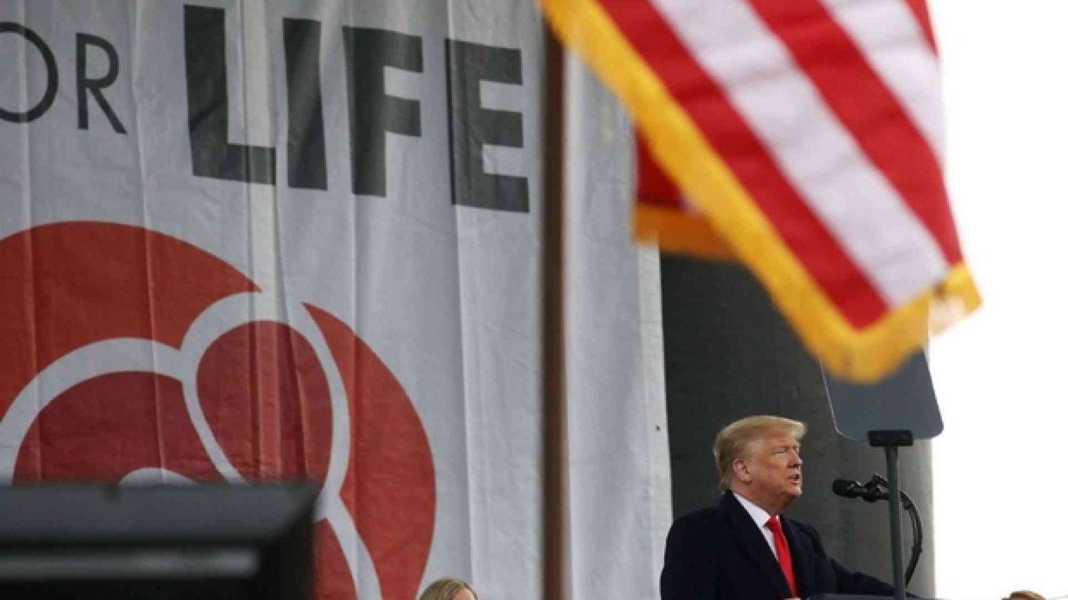 Trump alla Marcia per la vita: «Io, difensore dei bambini non nati»