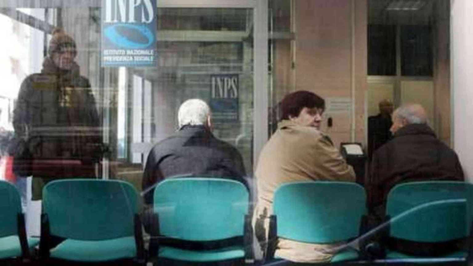 «Tagliamo le baby pensioni». Non sarebbe giusto, ma sia di lezione