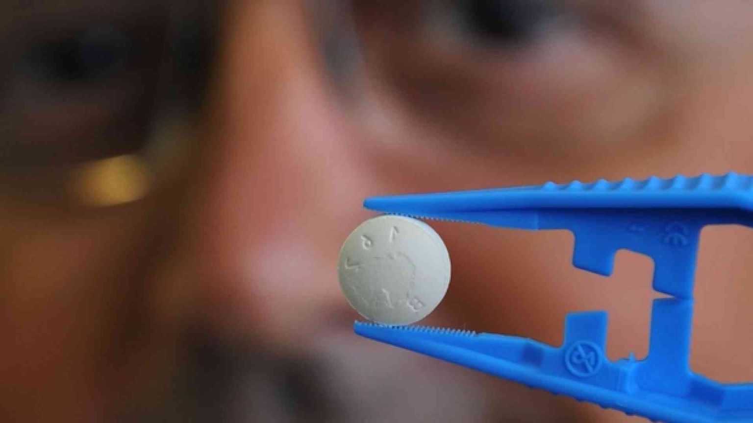 Spinge all'aborto, all'ottavo mese, la compagna che muore. Accusato di omicidio