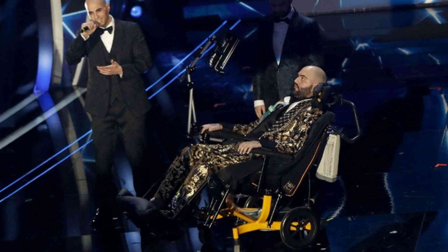 La lezione di Paolo Palumbo, rapper con la Sla, sul palco dell'Ariston