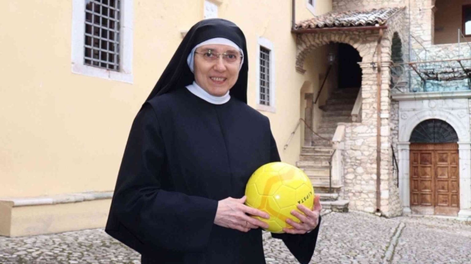 La "fede" rossonera di suor Giacomina