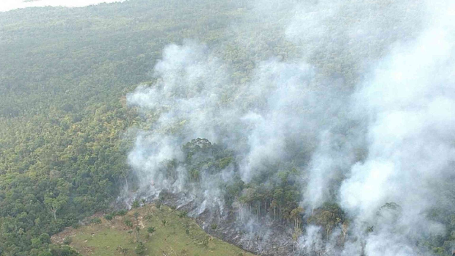 Bolsonaro non si ferma più: miniere nelle terre dei nativi