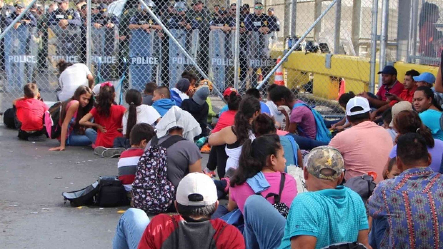 È invisibile ma durissimo il muro di Trump