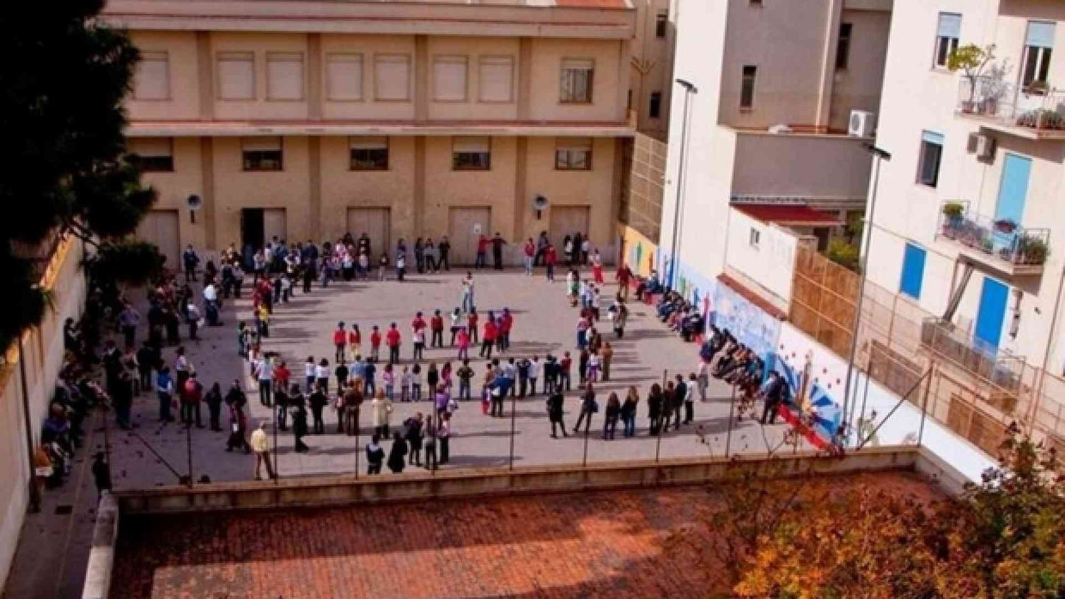 Festa nell'oratorio della discordia. Ma con i bambini senza pallone