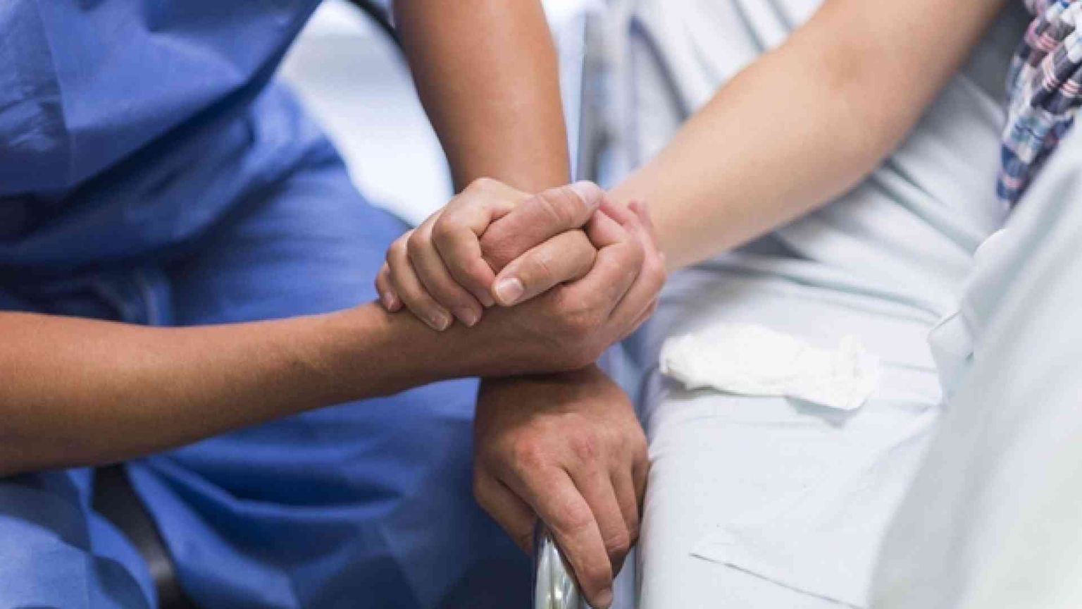 Vicino a chi soffre, l'arcivescovo invia 75 ministri della consolazione