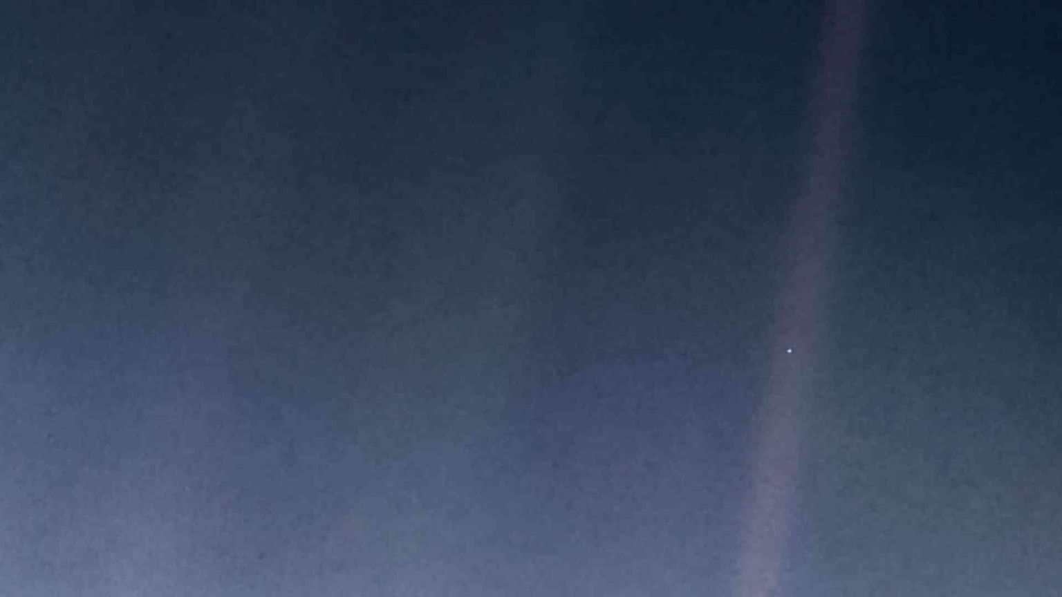 Compie 30 anni la foto della Terra vista da 6 miliardi di chilometri di distanza