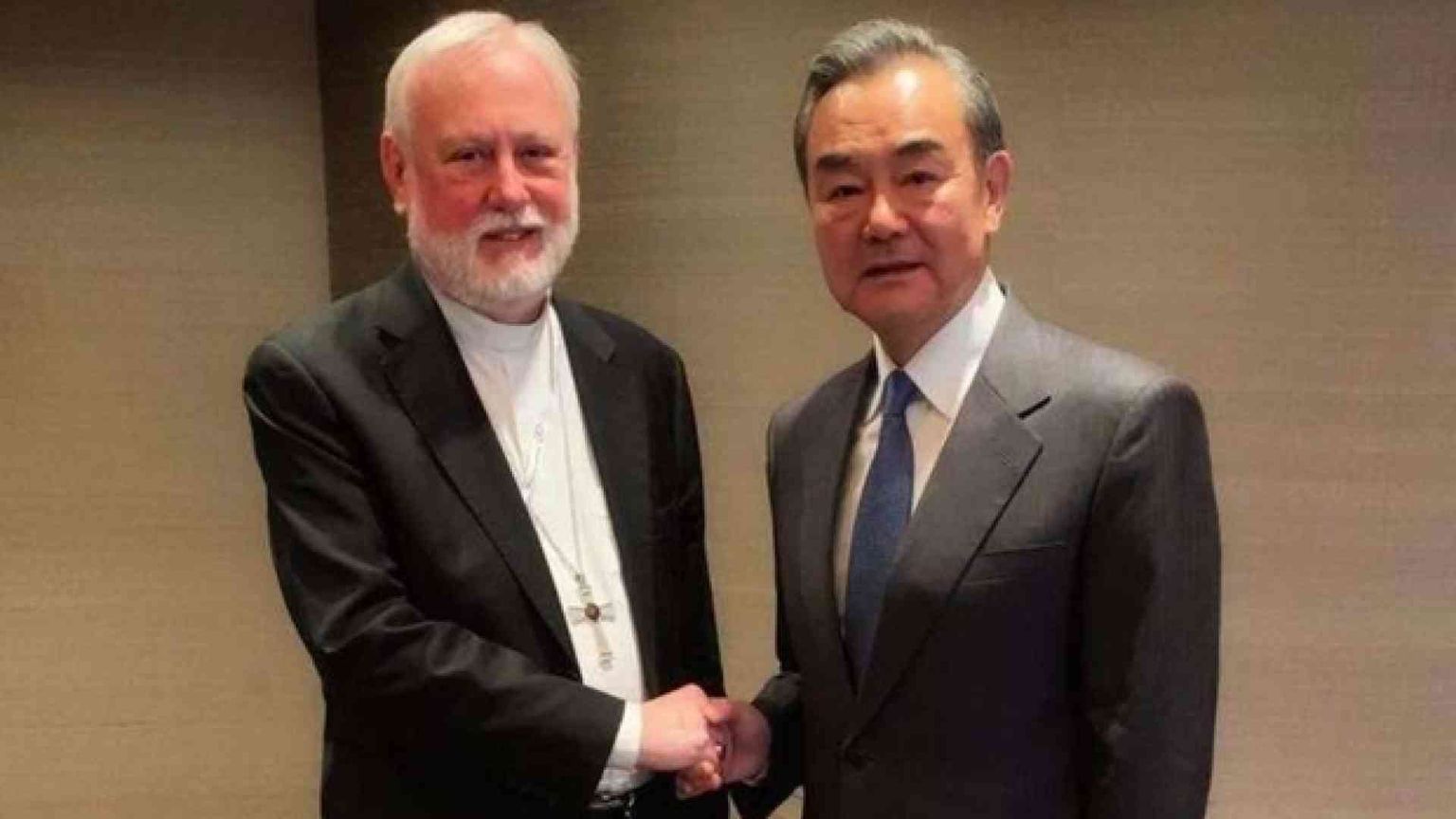 Incontro storico tra i ministri degli Esteri di Cina e Santa Sede