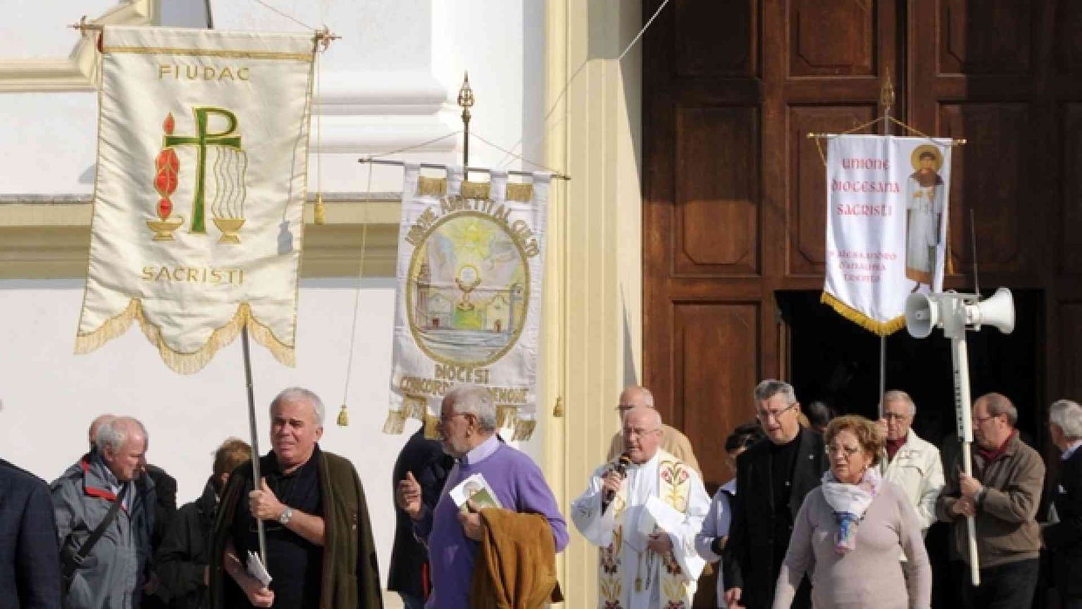 «Spesso siamo le prime figure a cui la gente si rivolge»