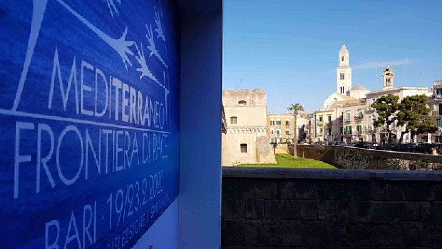 Incontro Mediterraneo: dalle mostre ai "Peace mob", la Puglia si mobilita