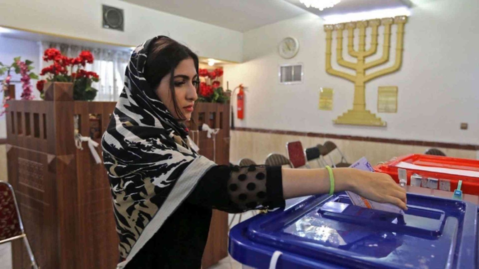 L'astensione batte il regime. La capitale ai conservatori, ma vota solo il 20%