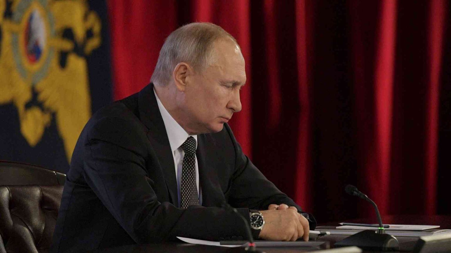 Putin: «Un piano per sostituirmi con un sosia»