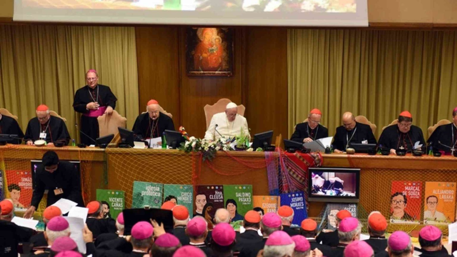 Il Papa indice per il 2022 un Sinodo dei vescovi su Chiesa e sinodalità
