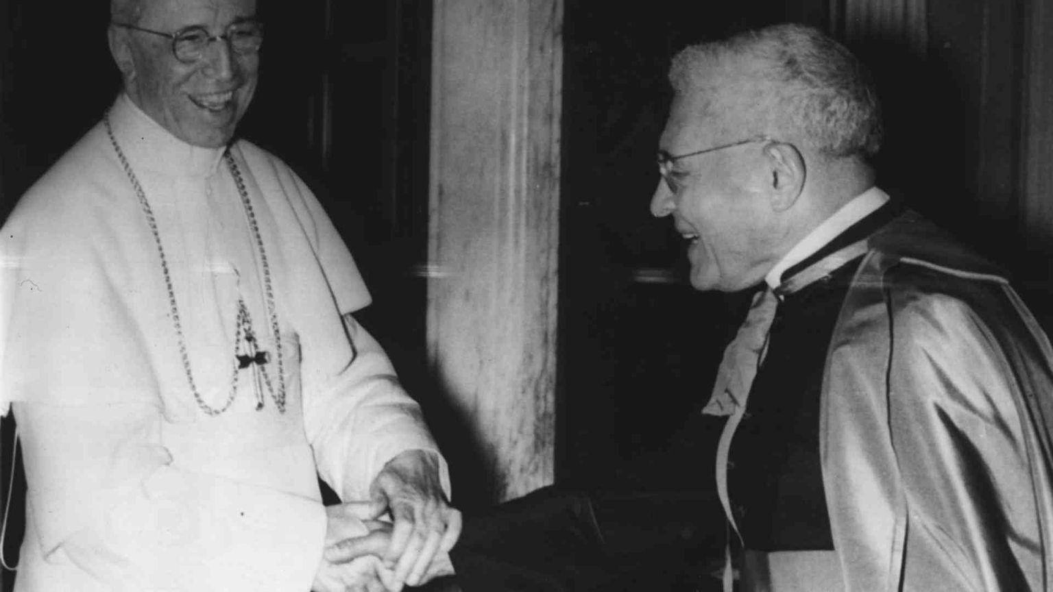 Il diario del cardinale Tardini e i retroscena sui papi tra guerra e regimi