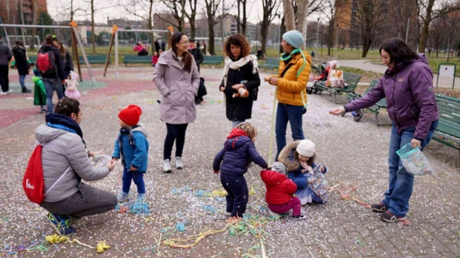 Per le famiglie un buono da 600 euro e congedi aggiuntivi da 15 giorni