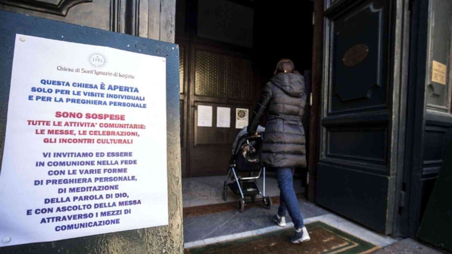 Nella diocesi di Roma chiese parrocchiali aperte