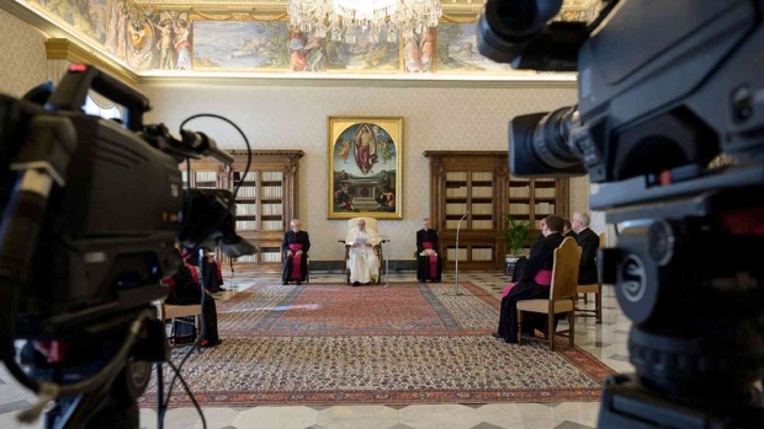 Il Papa: preghiamo per quanti sono nella prova della pandemia