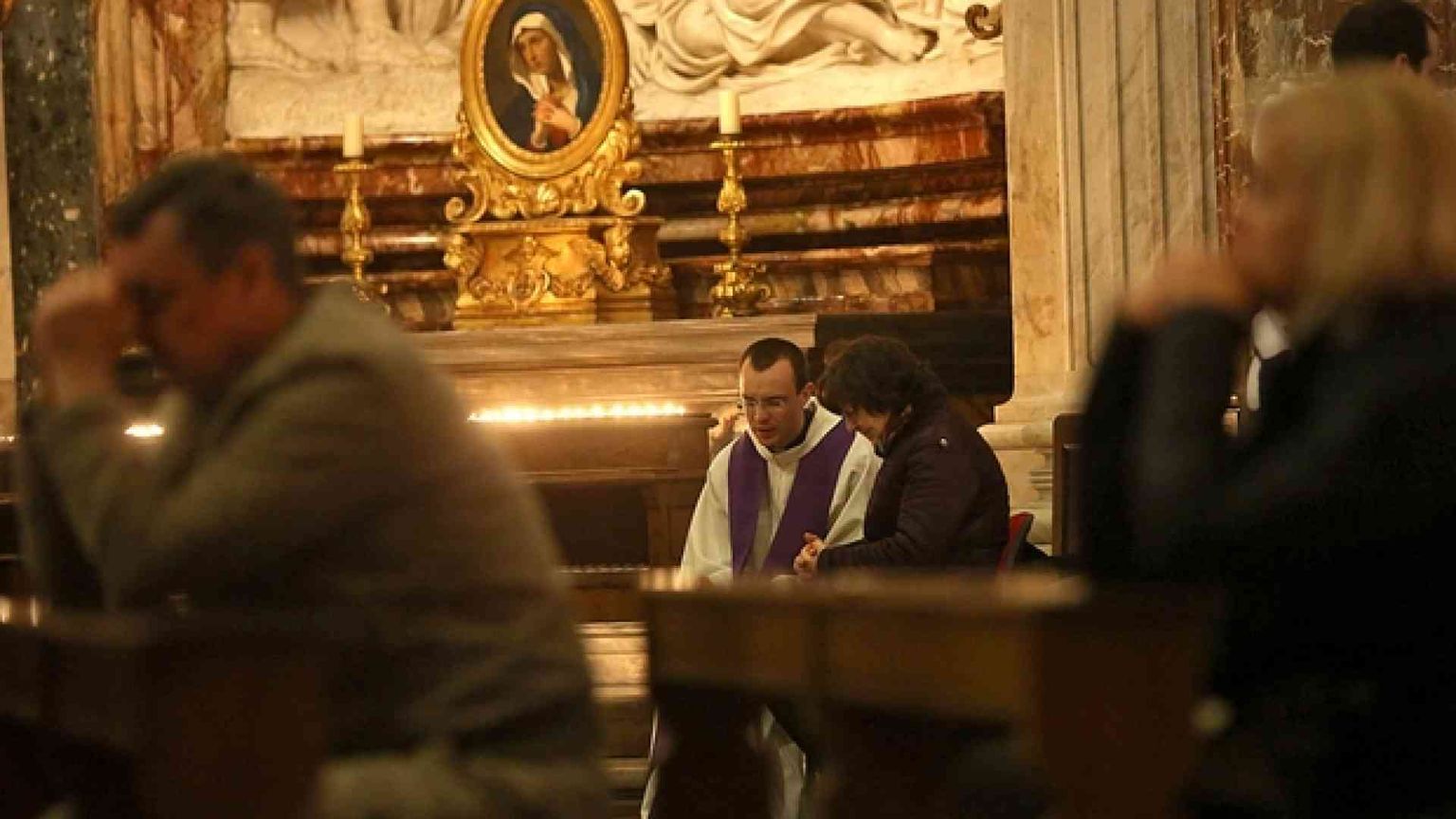 "24 ore per il Signore": silenzio, contemplazione e adorazione