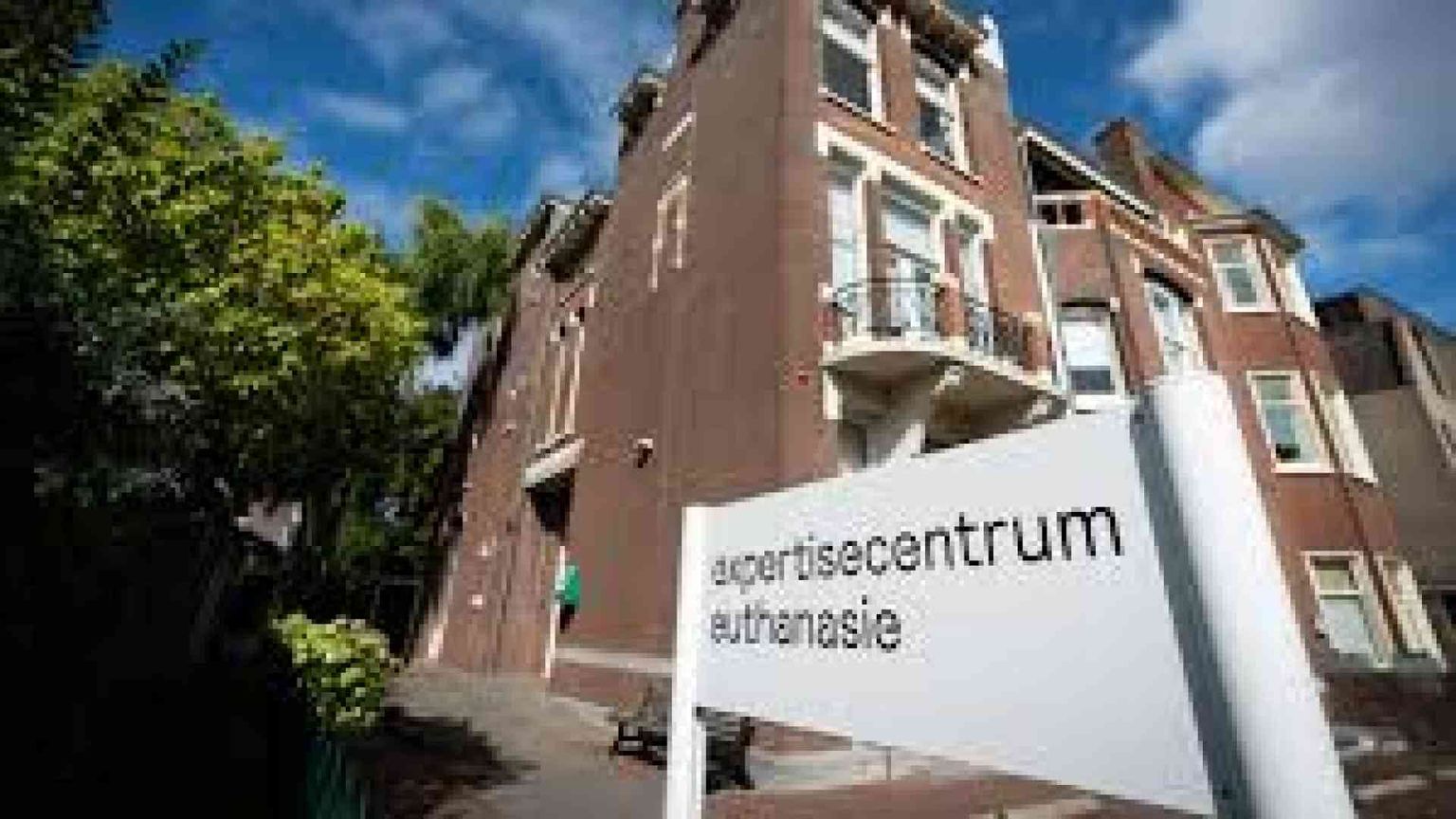 In Olanda moratoria dell'eutanasia: "Ora bisogna salvare vite"