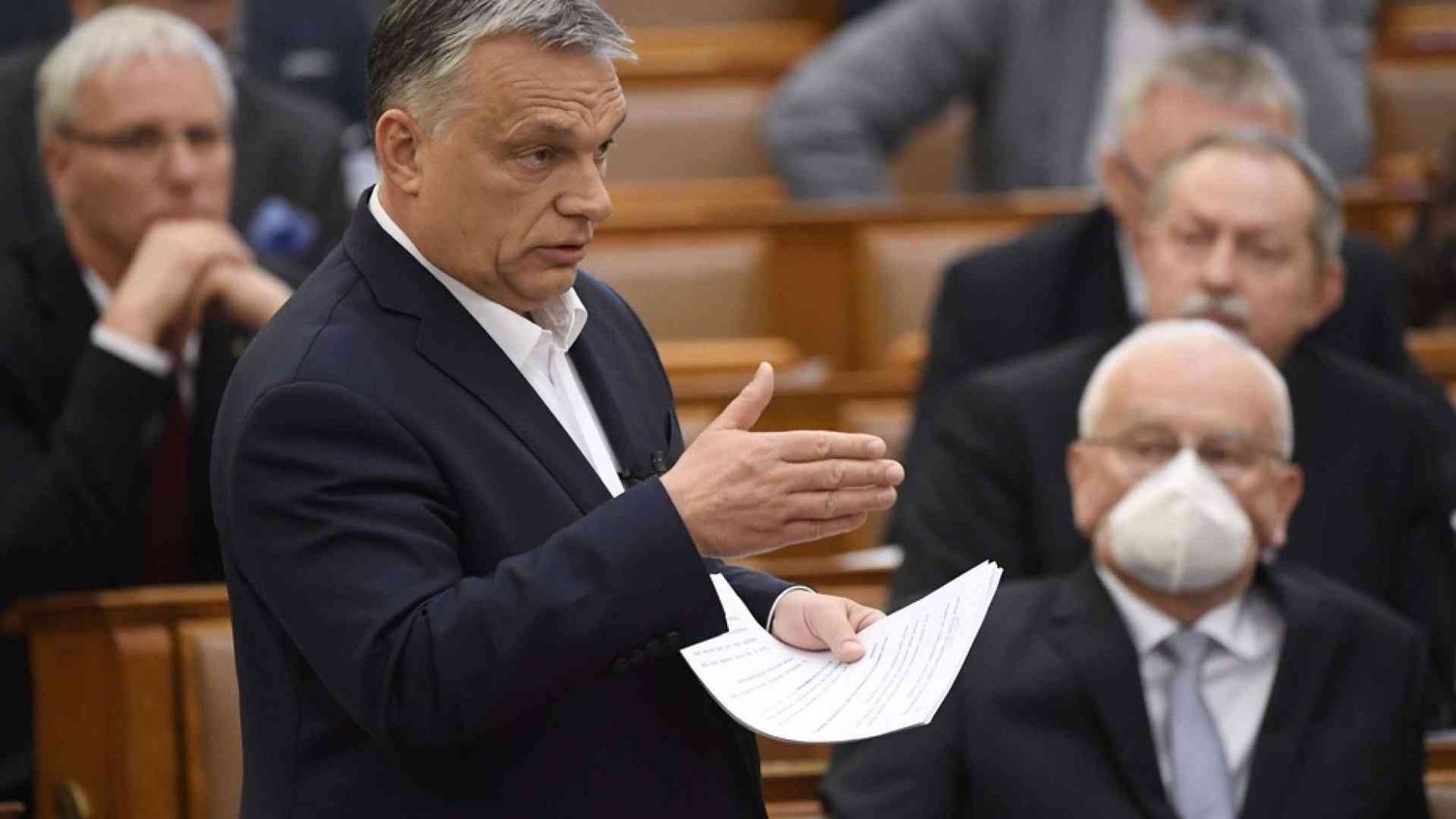 Ungheria, pieni poteri a Orbán. Democrazia in quarantena