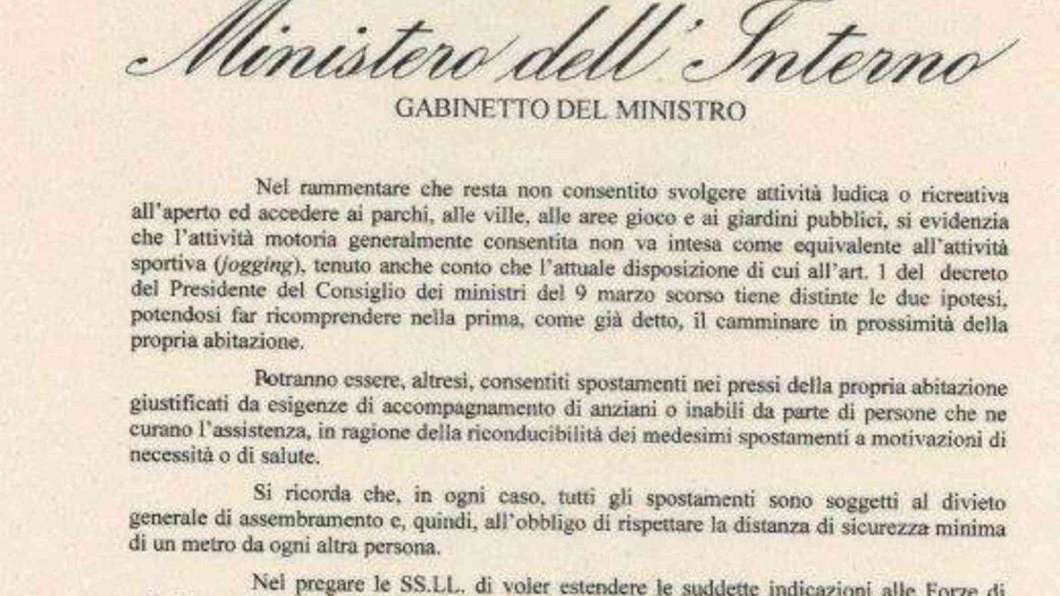 Uscite genitore-figli, il Viminale ri-precisa: solo vicino a casa