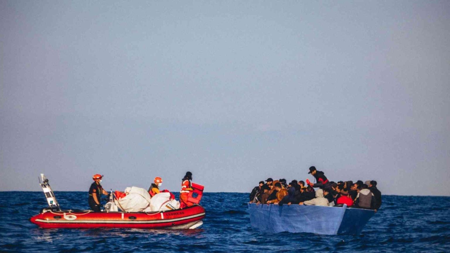"L'Italia non è più porto sicuro per l'approdo di migranti"