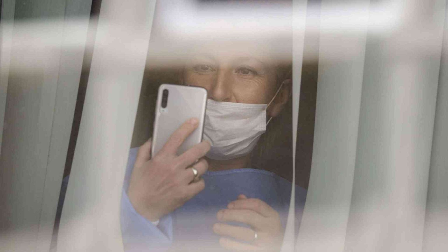 Il virus disinformazione e la modesta verità dei fatti