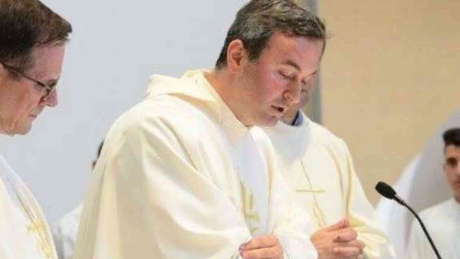 Arrivò in Italia su un barcone. Ora è vescovo