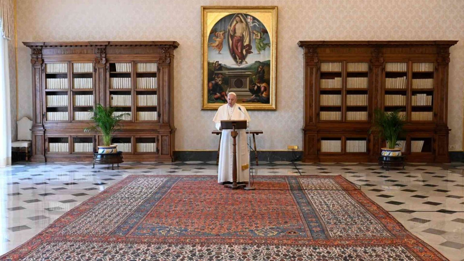 Il Papa: Il Signore ci dia il coraggio che hanno le donne
