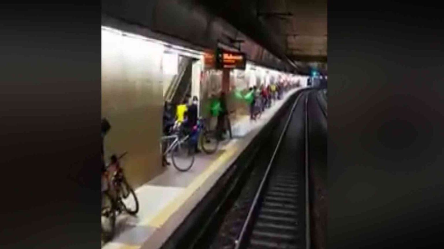 I rider: «Al lavoro senza sicurezza». Interviene il Comune di Milano