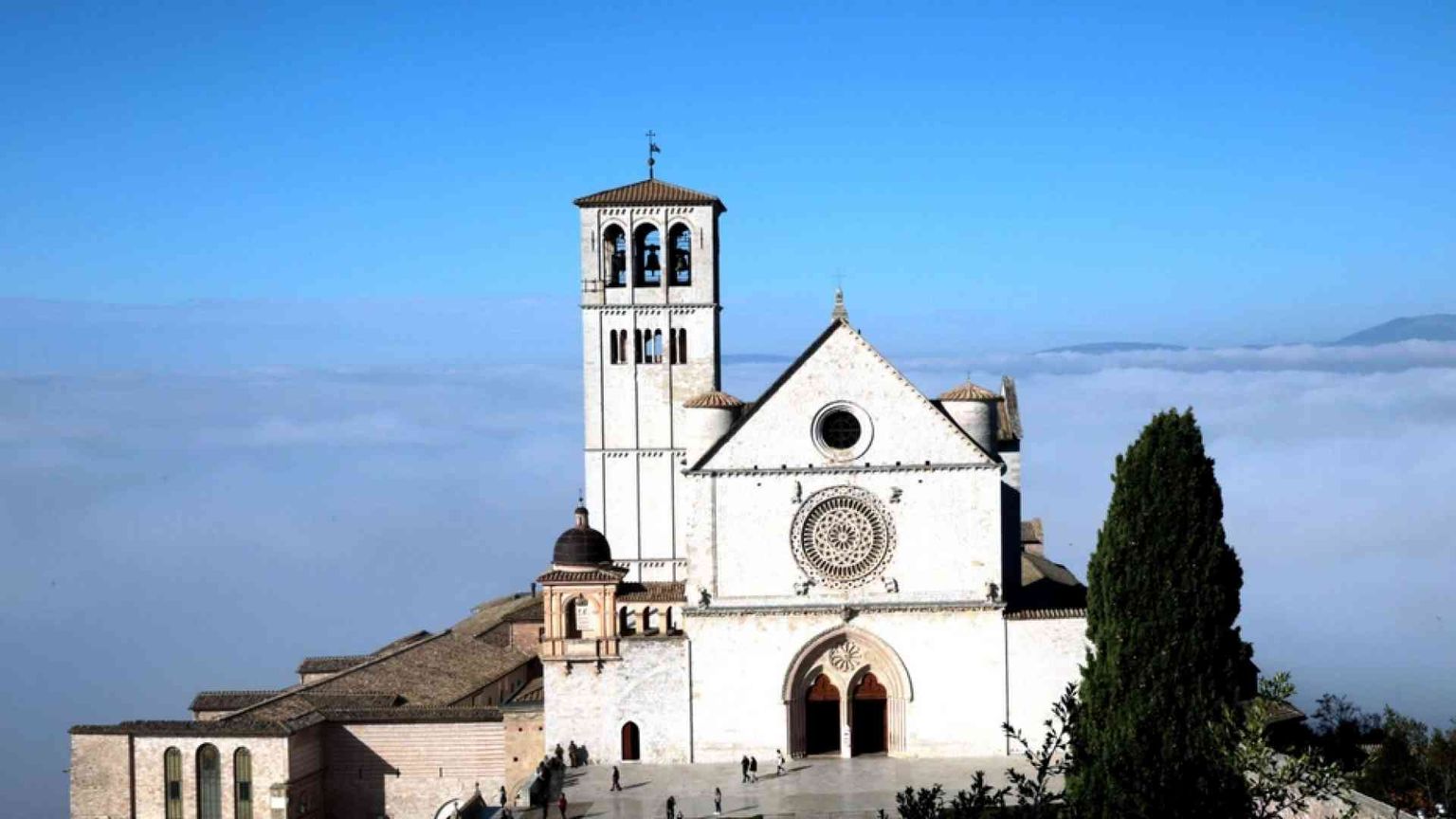 Assisi, il Sacro Convento scommette su fra' Sole