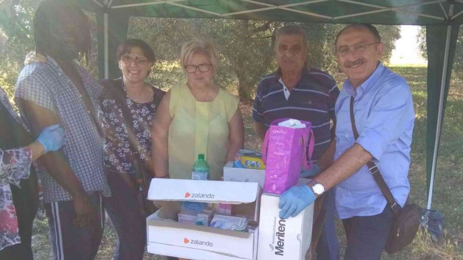 Da medico nei ghetti foggiani degli immigrati a volontario Covid al Nord