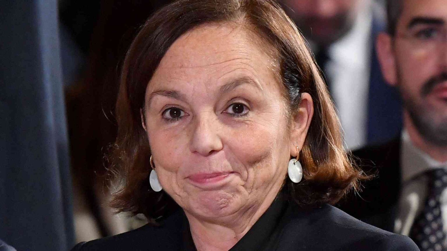 Lamorgese: «Proroga dei permessi di soggiorno. Si ai funerali»