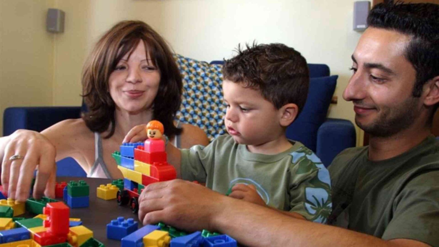 Famiglie, oggi un «grazie» dai balconi