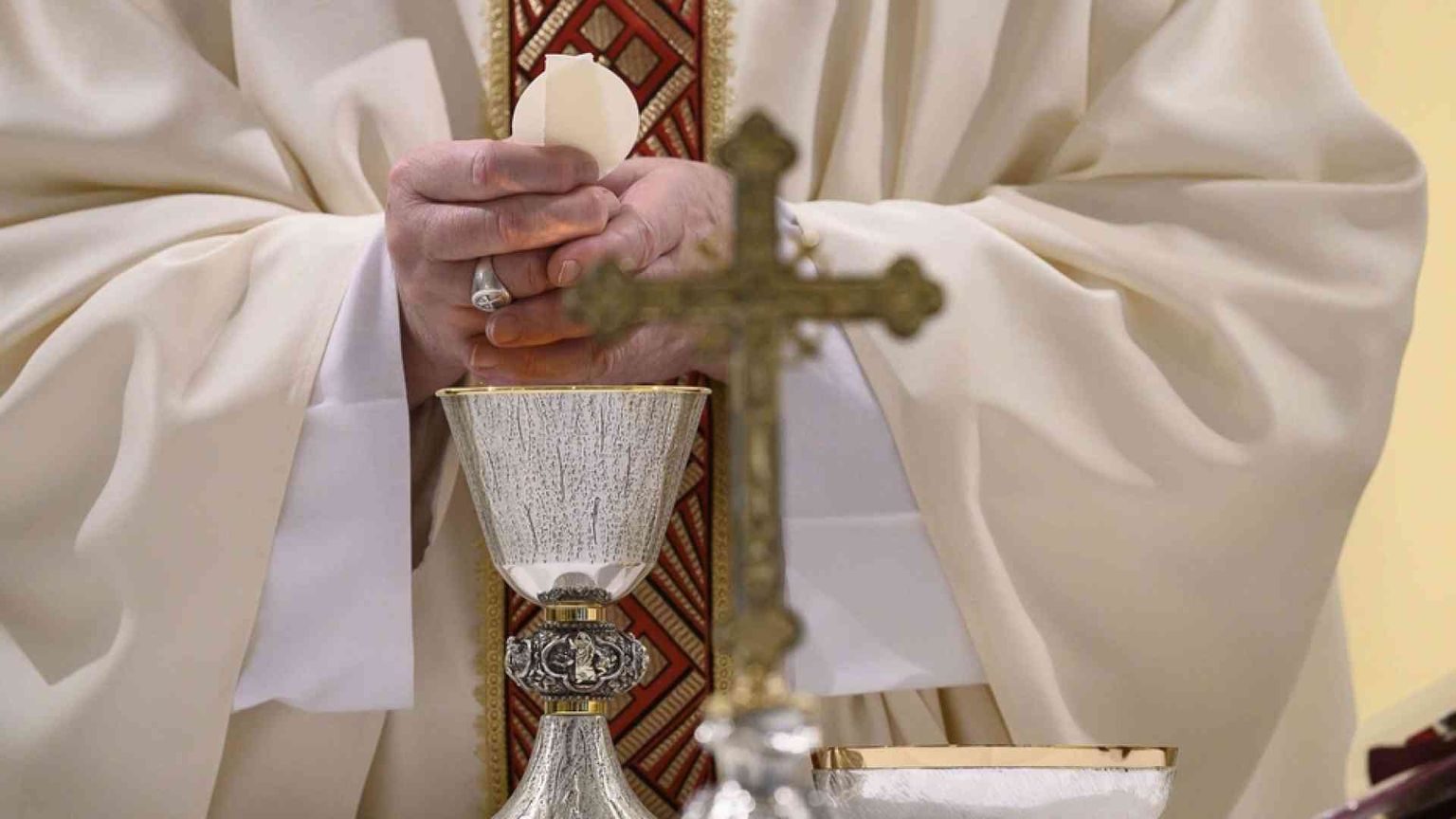 Le Messe del Papa e dei vescovi in diretta tv e social domenica 3 maggio