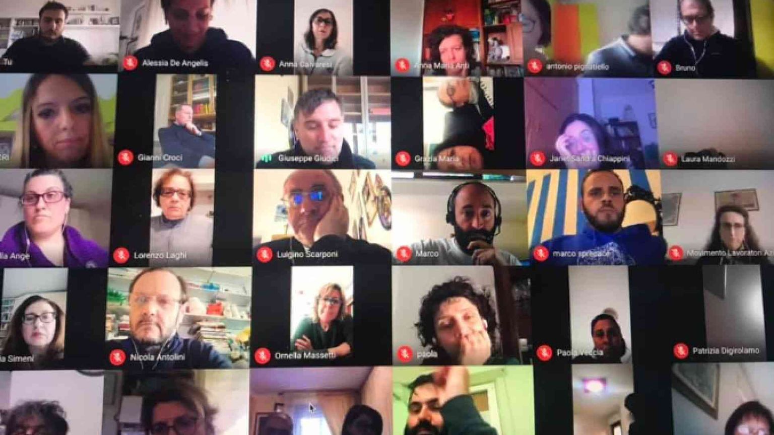 Vescovi, diocesi, parrocchie: storie di pastorale digitale