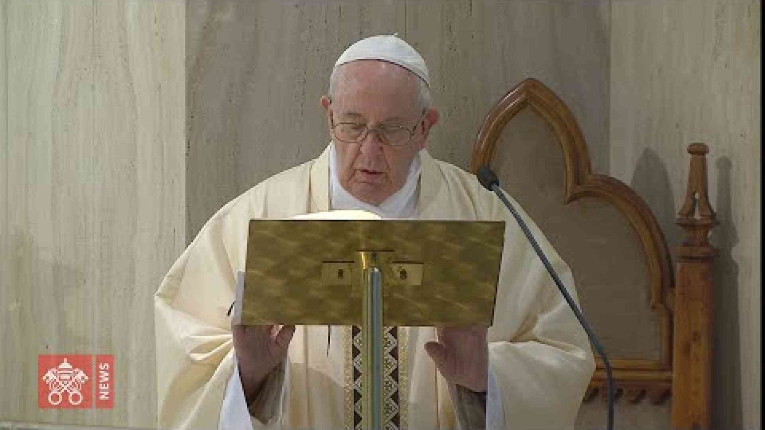 Il Papa prega per gli artisti: senza il bello non si può capire il Vangelo