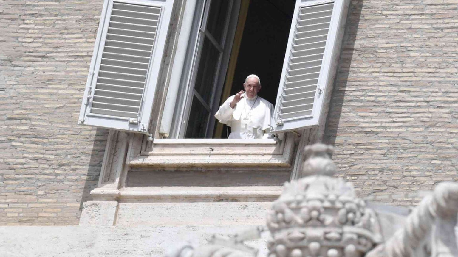 Papa Francesco: i governi europei collaborino per affrontare la pandemia