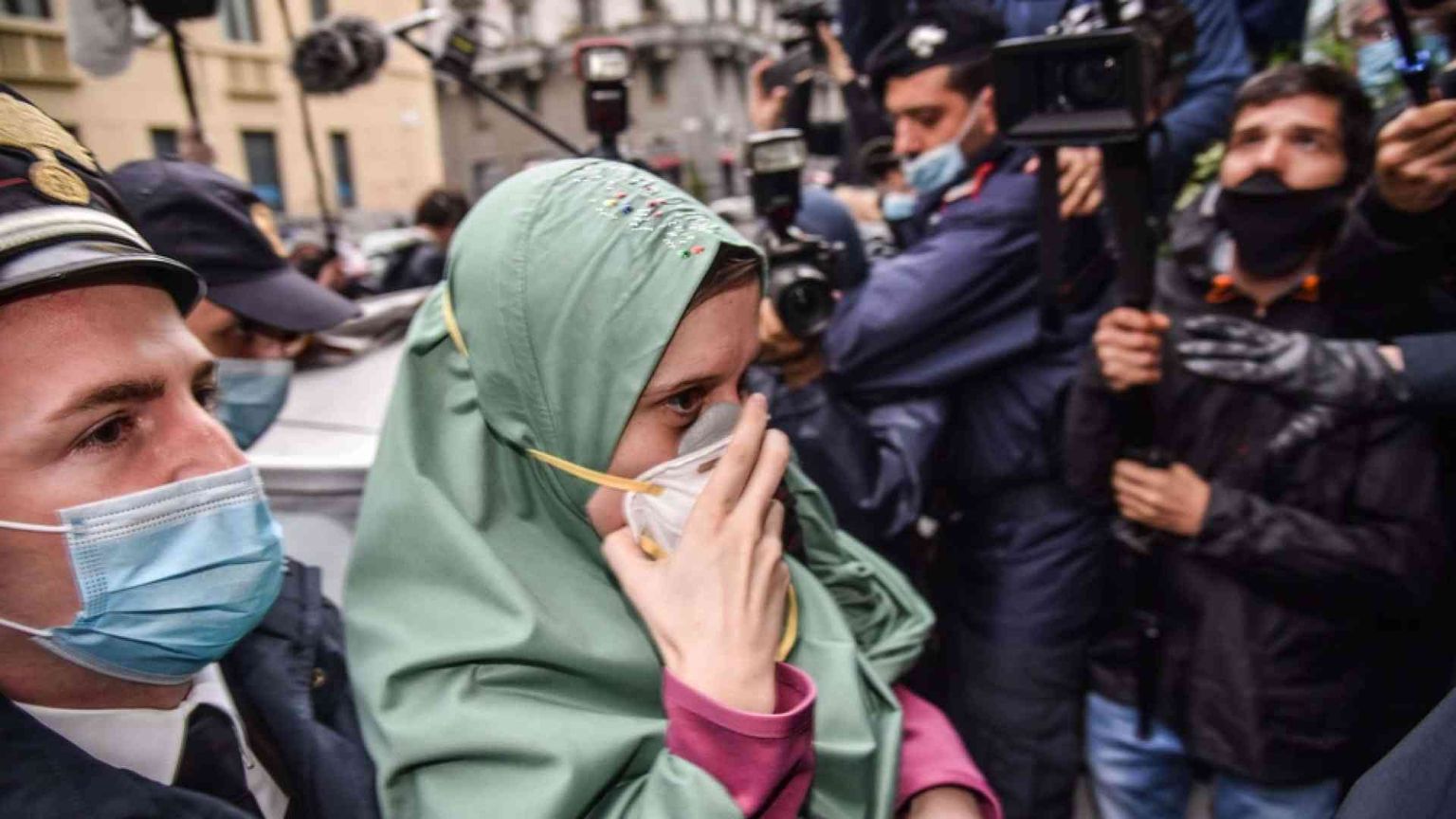 Alimentare la cultura dell'odio è un gioco al massacro opportunista