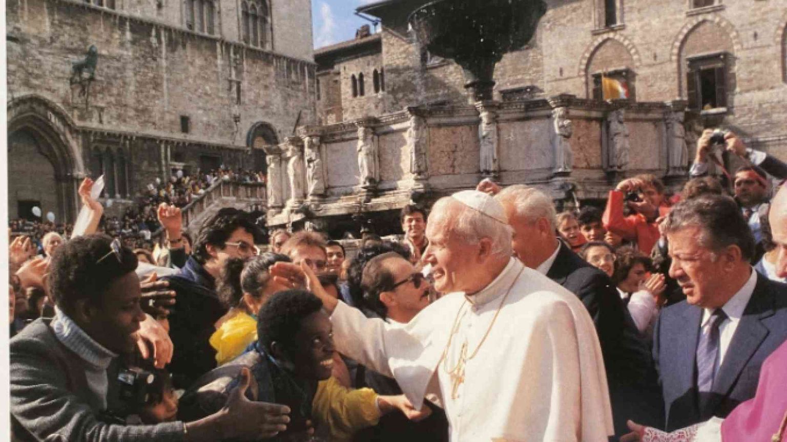 Bassetti celebrerà la prima Messa con il popolo in onore di Giovanni Paolo II