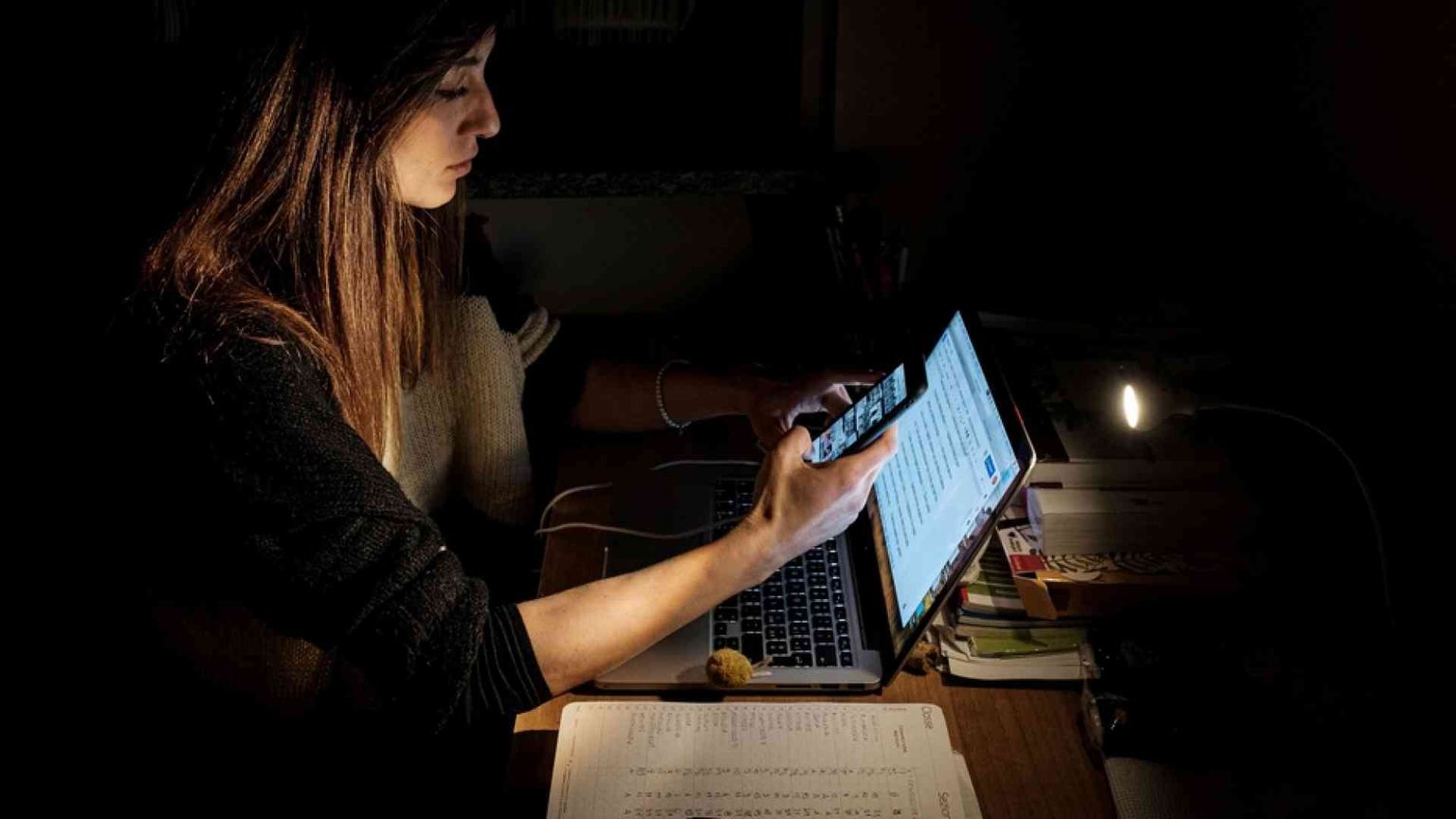 Ciò che non si vede né accade in telelavoro e teleconferenza