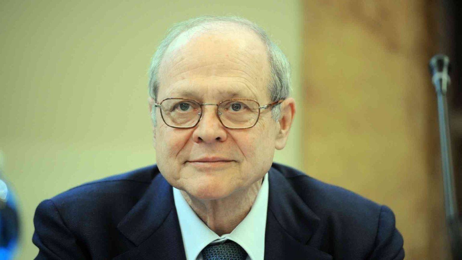 Treu: diritti di base uguali per tutti