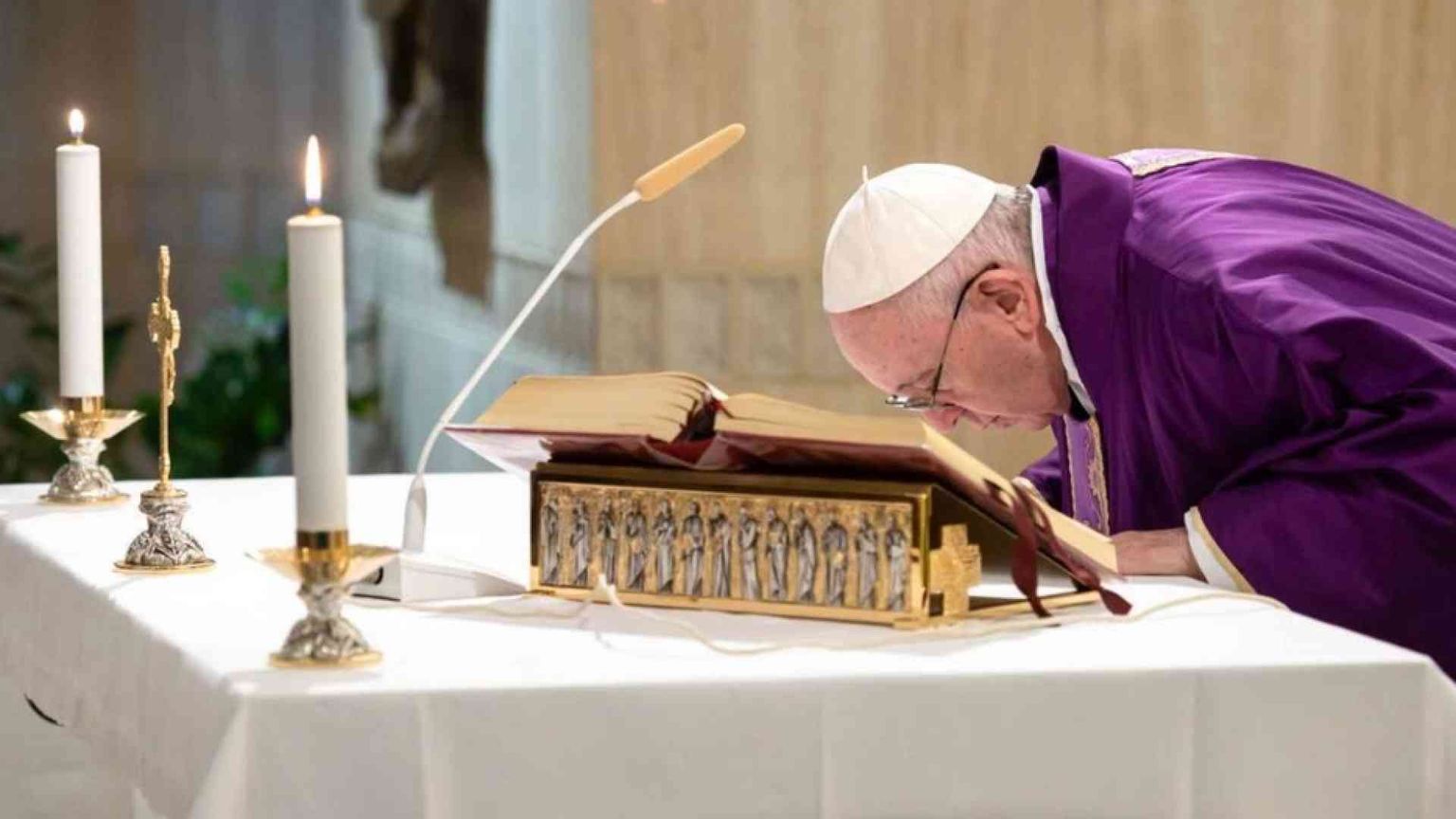 Perché la Messa mattutina del Papa c'è ma la sua omelia no