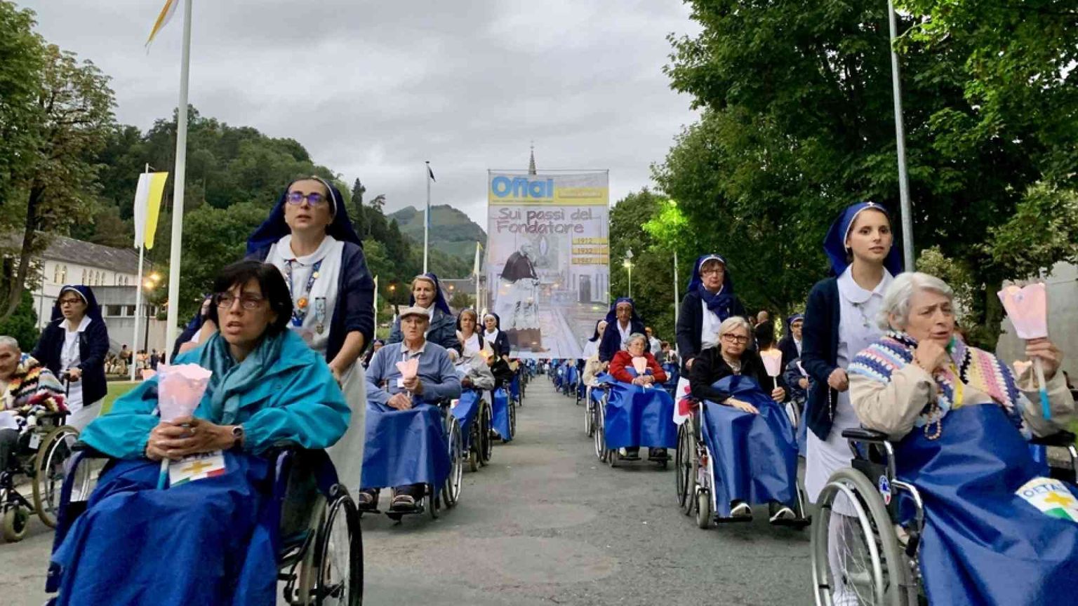 Ripartono i pellegrinaggi a Lourdes con i malati