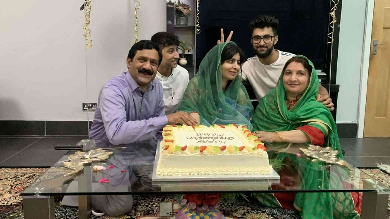 Malala realizza il suo sogno: si è laureata a Oxford