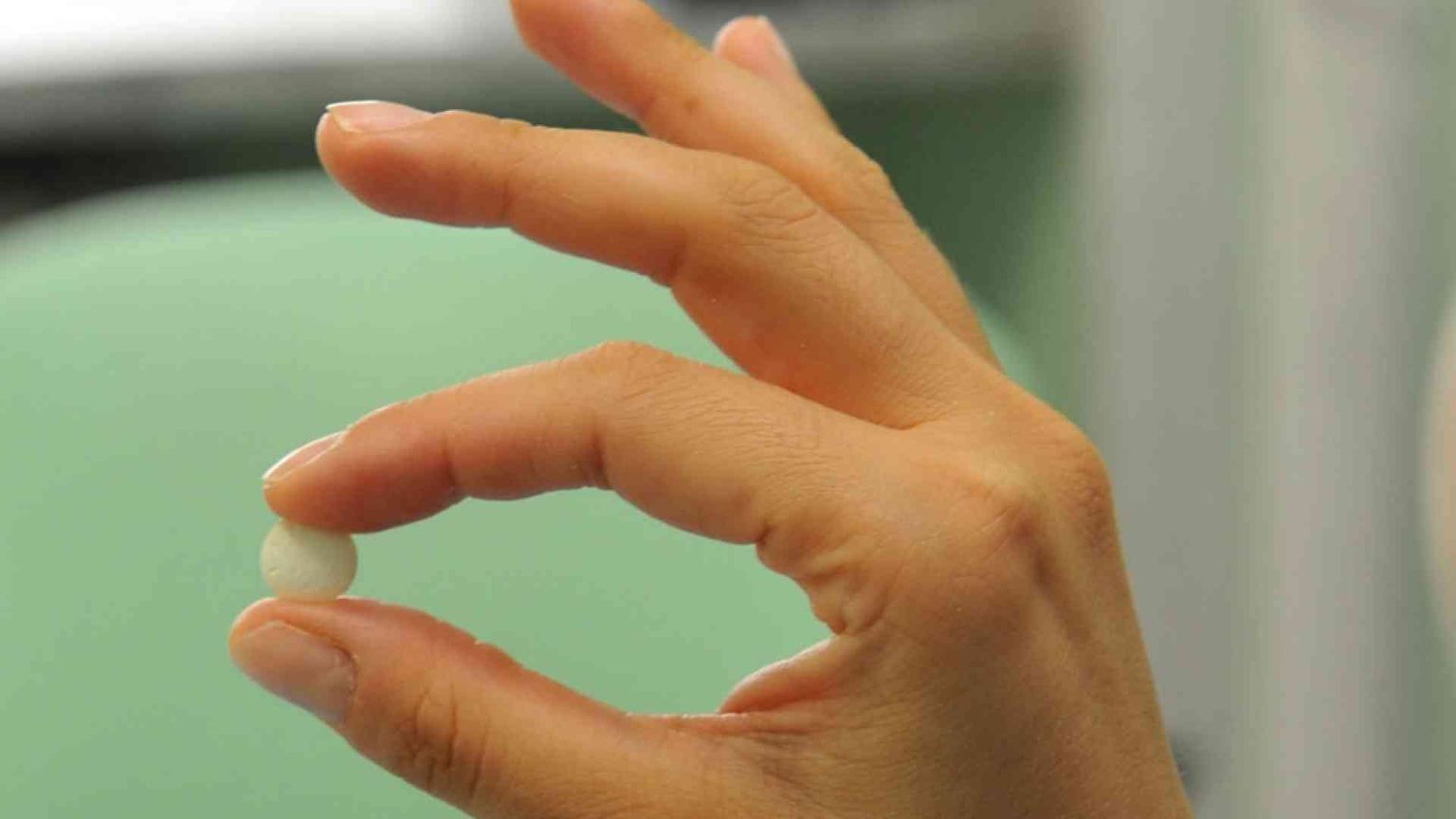 Roccella: «Ru486 senza ricovero? Ma così abbandonano le donne»