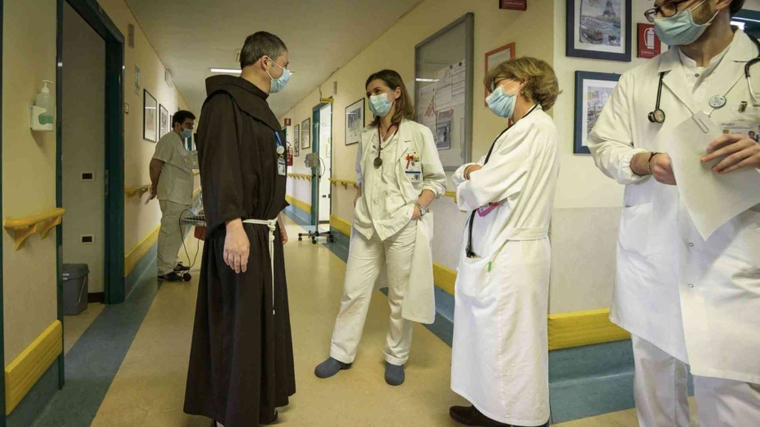 Cappellani & medici, cos'ha insegnato l'emergenza-Covid